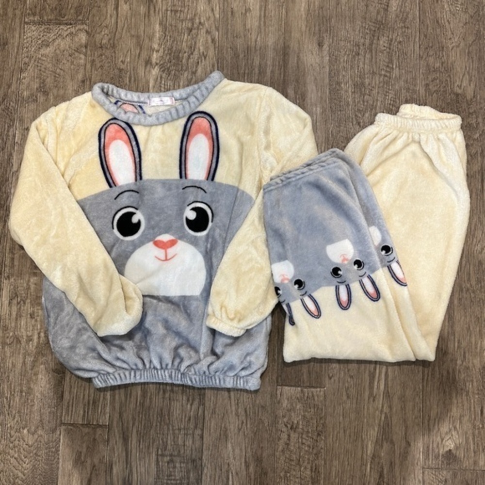 Cute Bunny Pajama Set in Gray and Cream